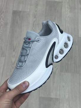 Кроссовки
