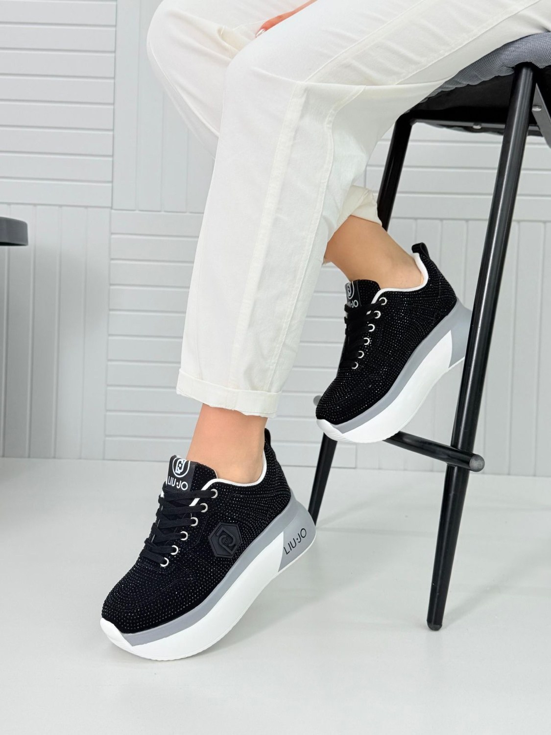 ,кеды на высокой подошве женские,кроссовки женскиe,кроссовки модные женские,стильные кроссовки