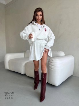 Костюм