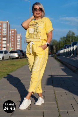 Костюм
