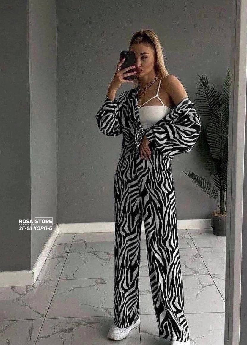 костюм комплекты,женские костюмы,костюм с принтом,костюм с брюками,костюм шелковый