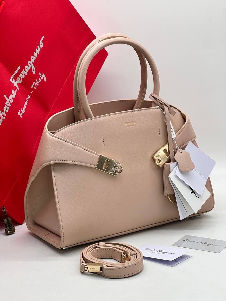 salvatore ferragamo сумка,сумка ferragamo,сумка феррагамо,женская брендовая сумка,сумка