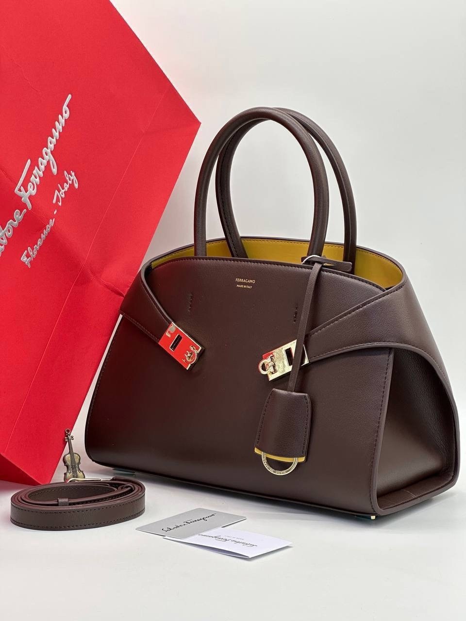 сумка salvatore ferragamo,сумка ferragamo,сумка,женские сумки,брендовая женская сумка