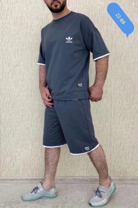 Костюм