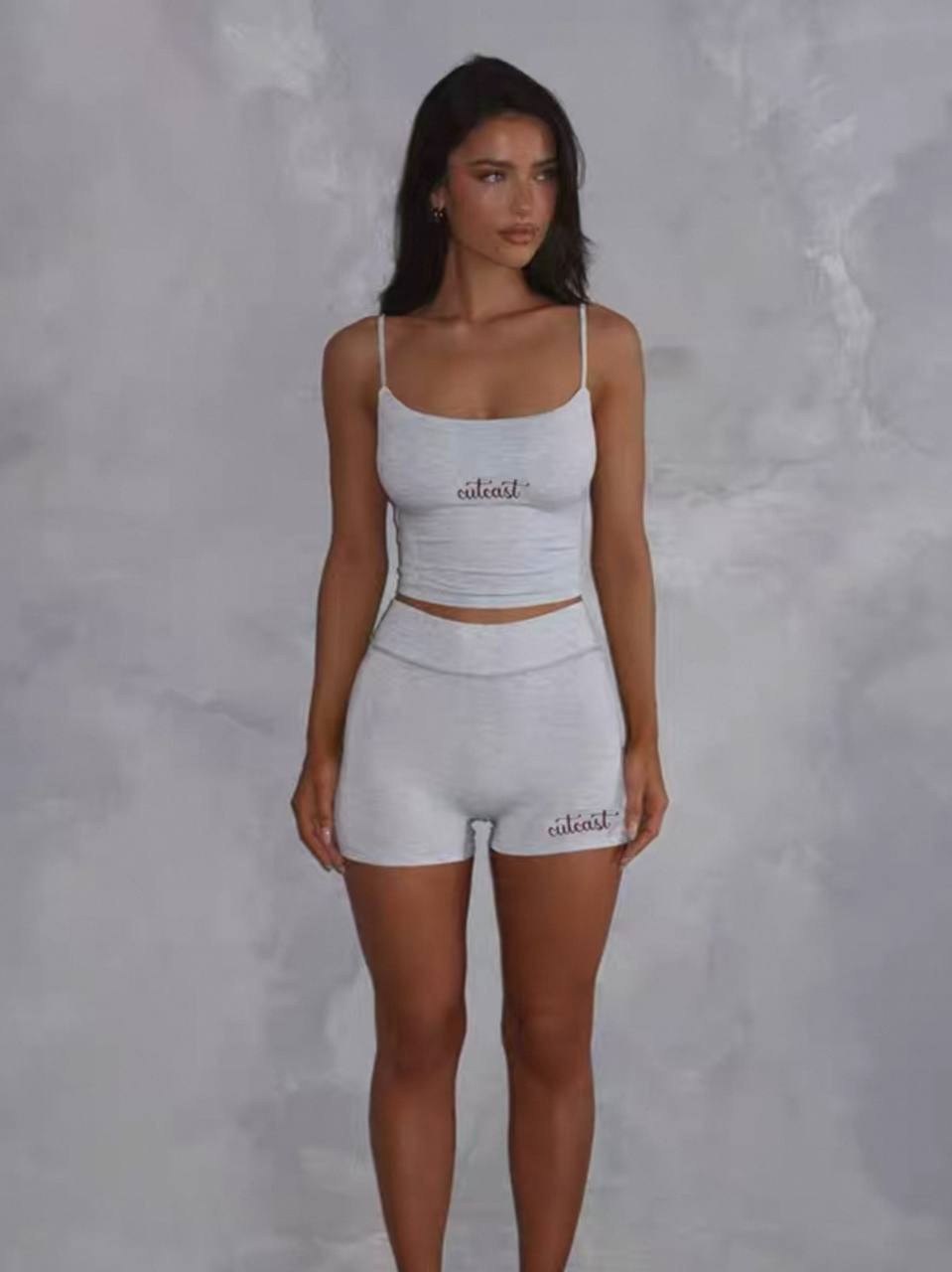 девушка,комплект с шортами,двойка с шортами,женские костюмы,женский костюм двойка