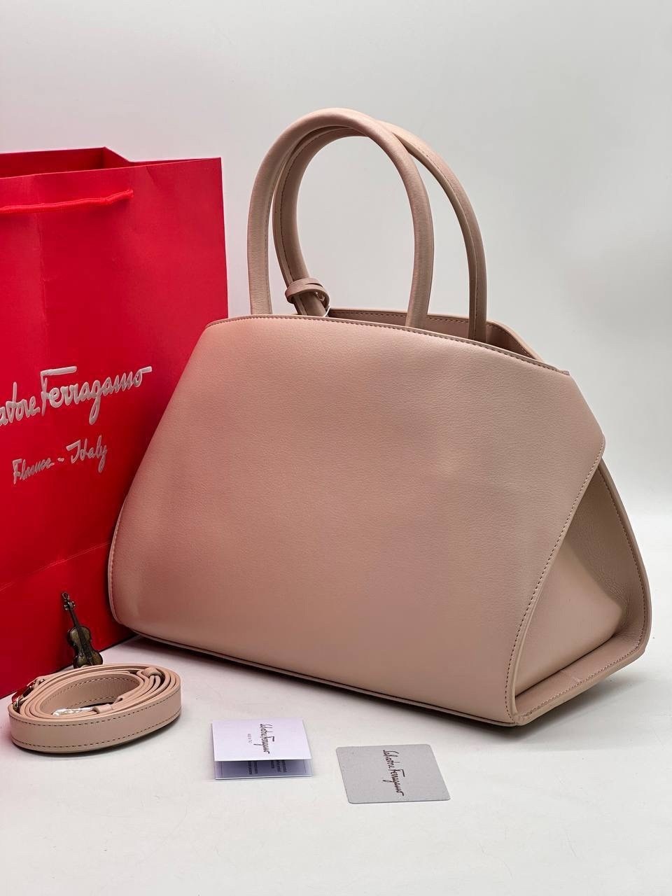 salvatore ferragamo сумка,сумка ferragamo,сумка феррагамо,женская брендовая сумка,сумка