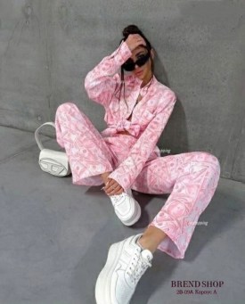 Костюм