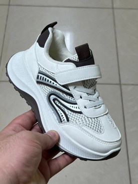 Кроссовки