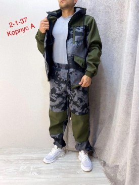 Костюм