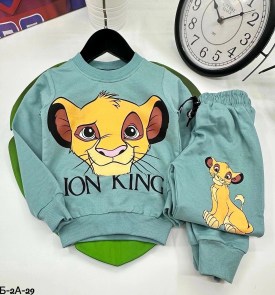 Костюм