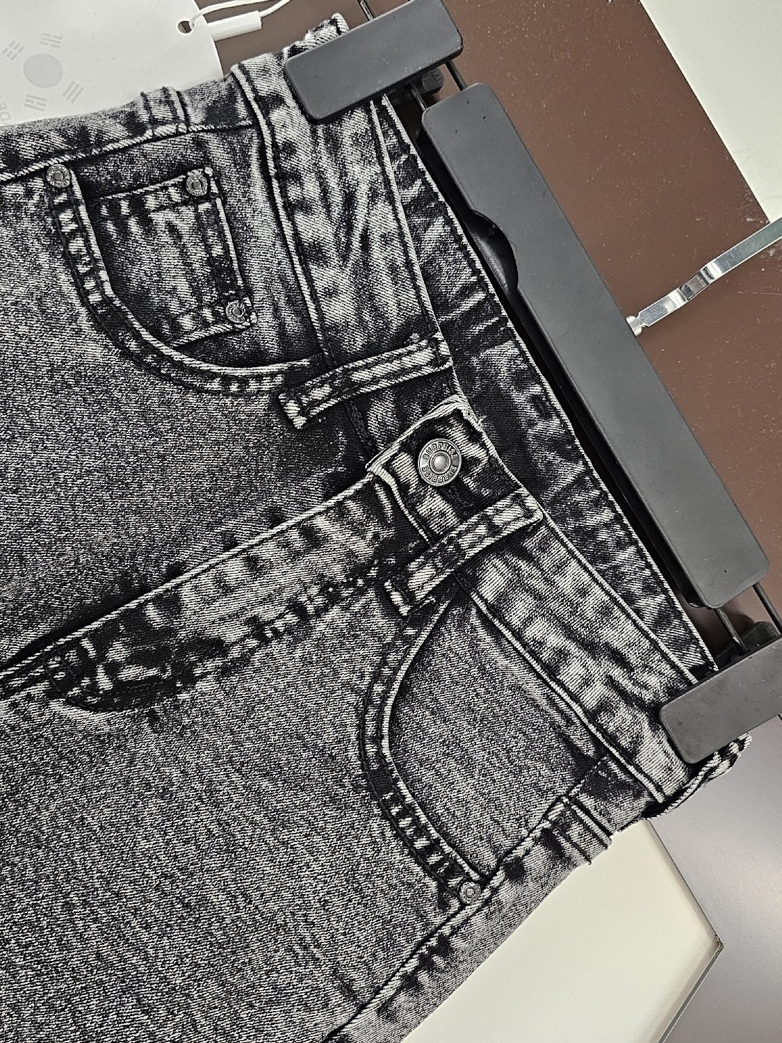 женские джинсы,модные джинсы,серые джинсы,джинсы штаны,джинсы брюки