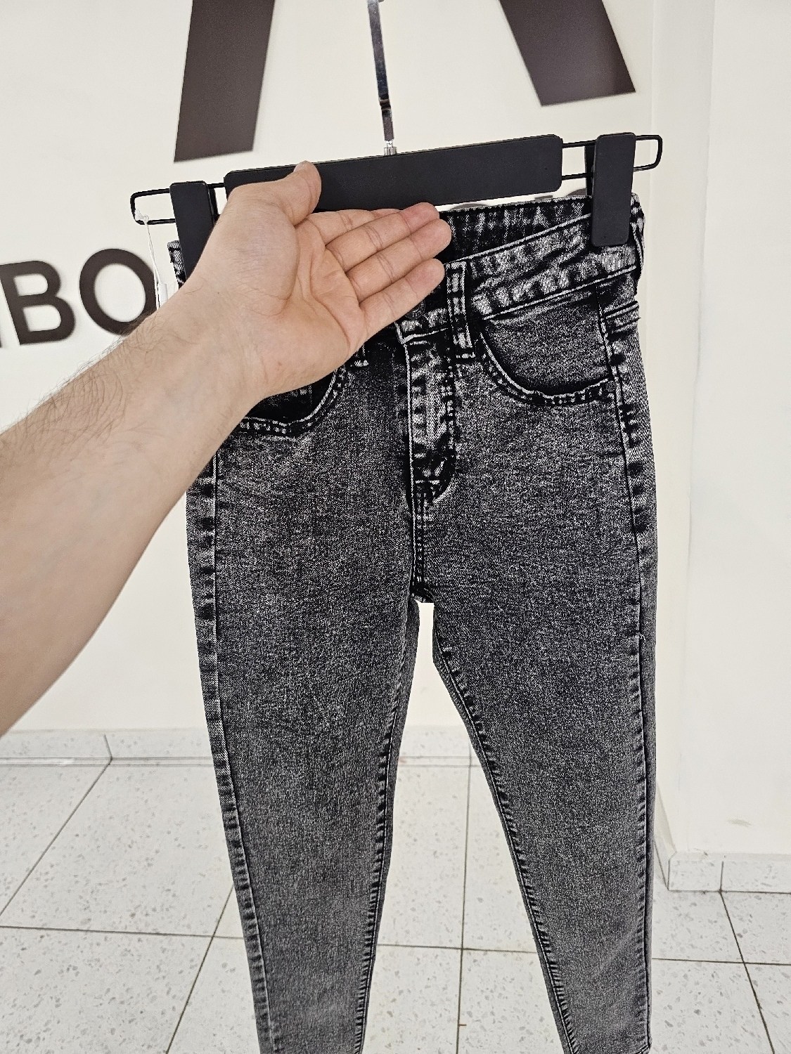 женские джинсы,модные джинсы,серые джинсы,джинсы штаны,джинсы брюки