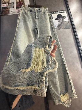 Джинсы