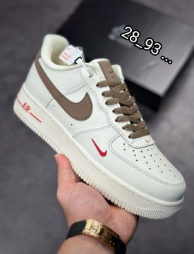 Кроссовки