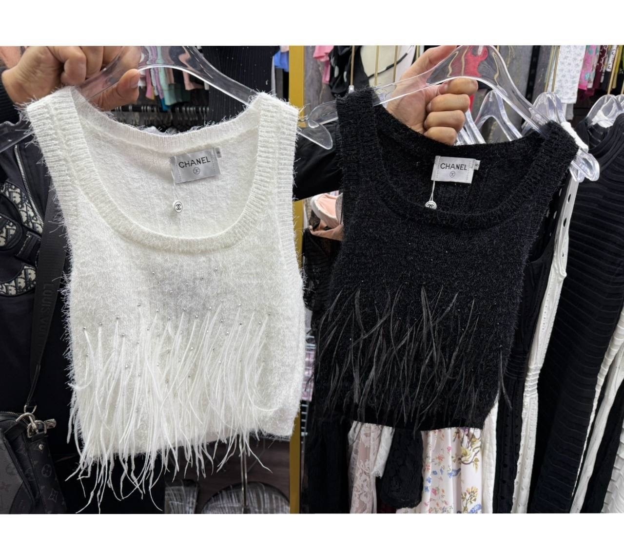 топ с бахромой,модные топы,кофта с перьями