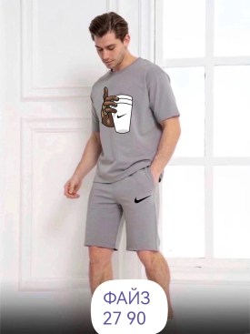 Костюм