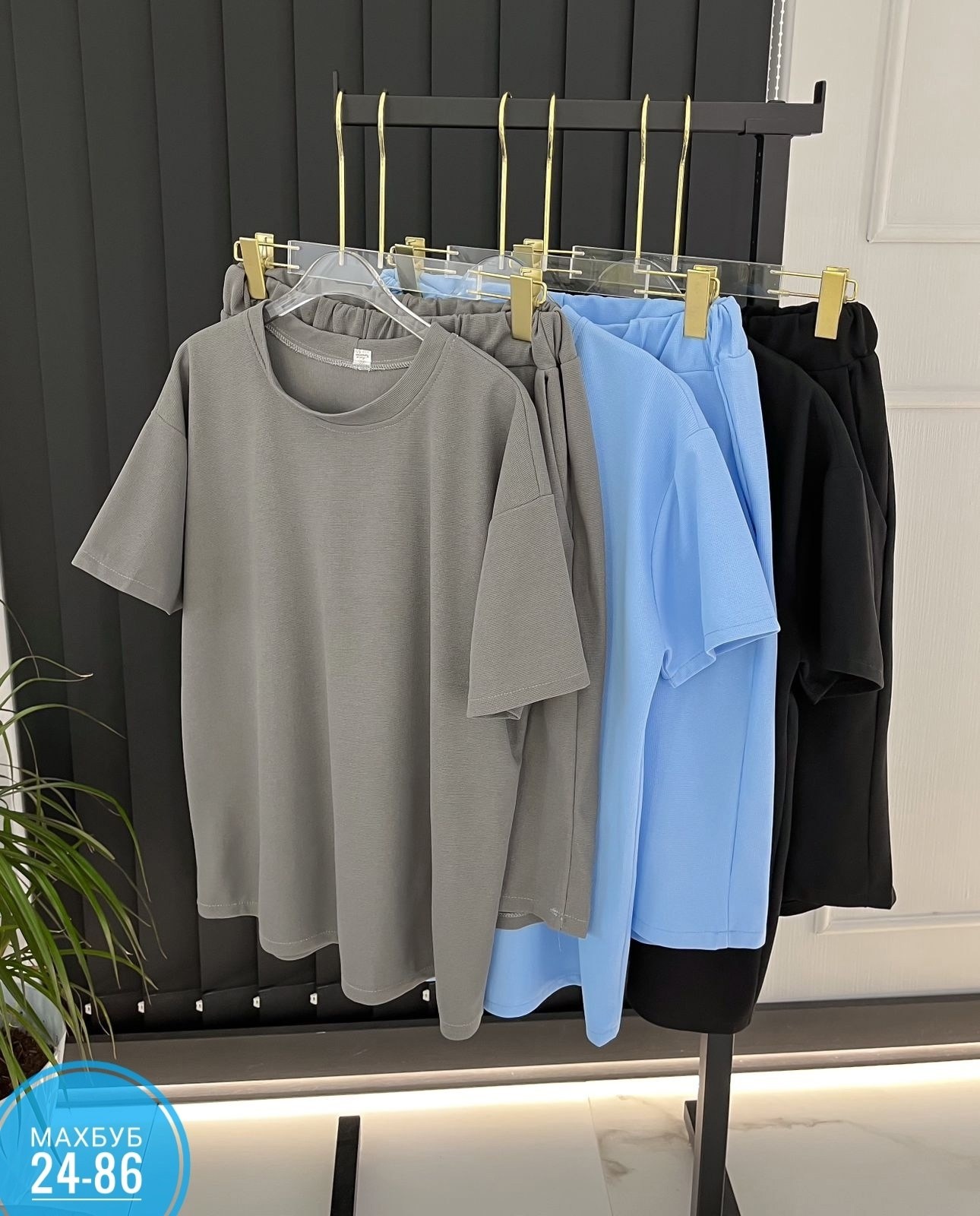 костюм с шортами и футболкой спортивный летний мужской,спортивный костюм летний мужской,мужские спортивные костюмы,спортивные костюмы для мужчин,мужской повседневный спортивный костюм