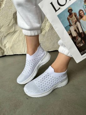 Кроссовки