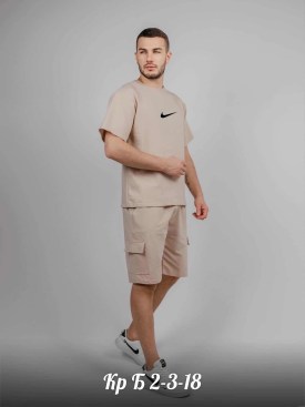 Костюм