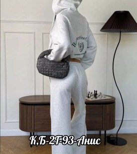 Костюм