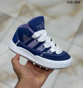 Кроссовки