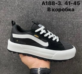 Кроссовки
