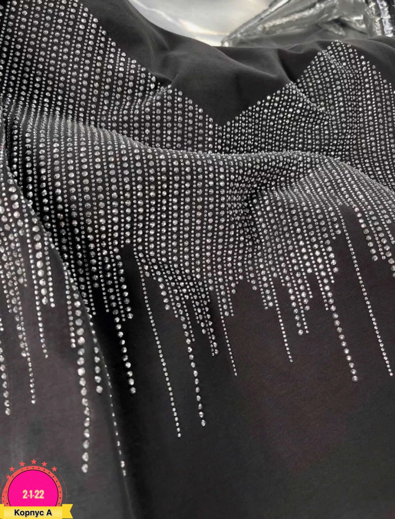 модные футболки,футболка со стразами женская 2024,футболка женская оверсайз