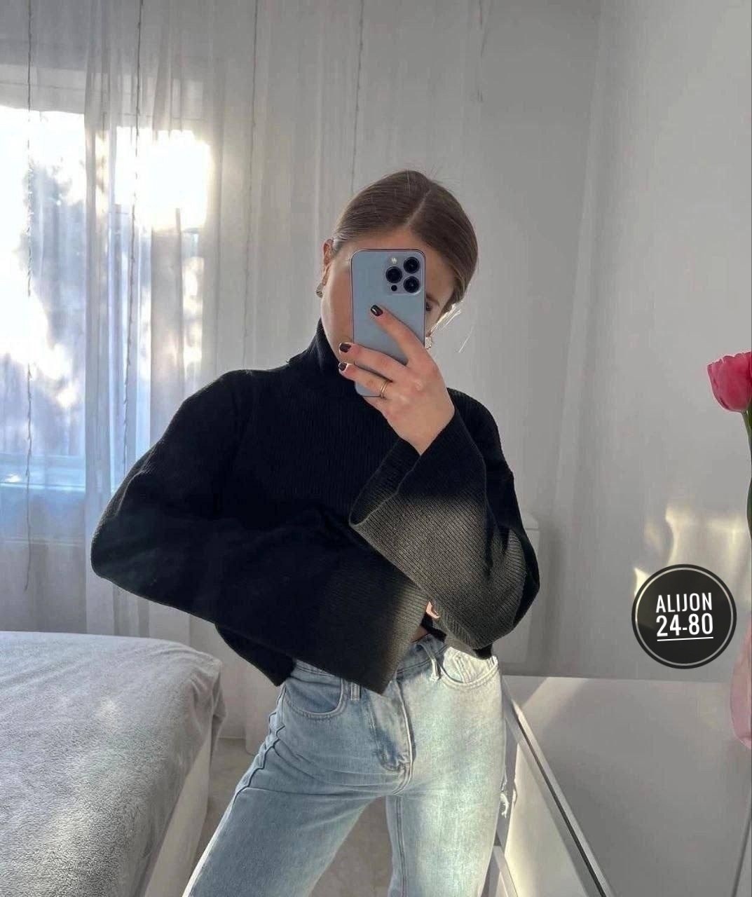 свитер с объемными рукавами,свитер,водолазка с объемными рукавами,кофта женская,свитер с высоким горлом