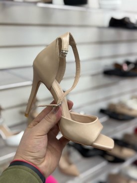 Босоножки