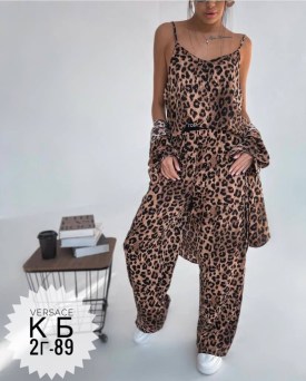 Костюм