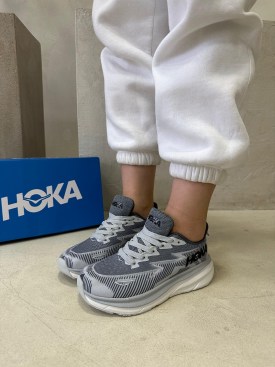Кроссовки