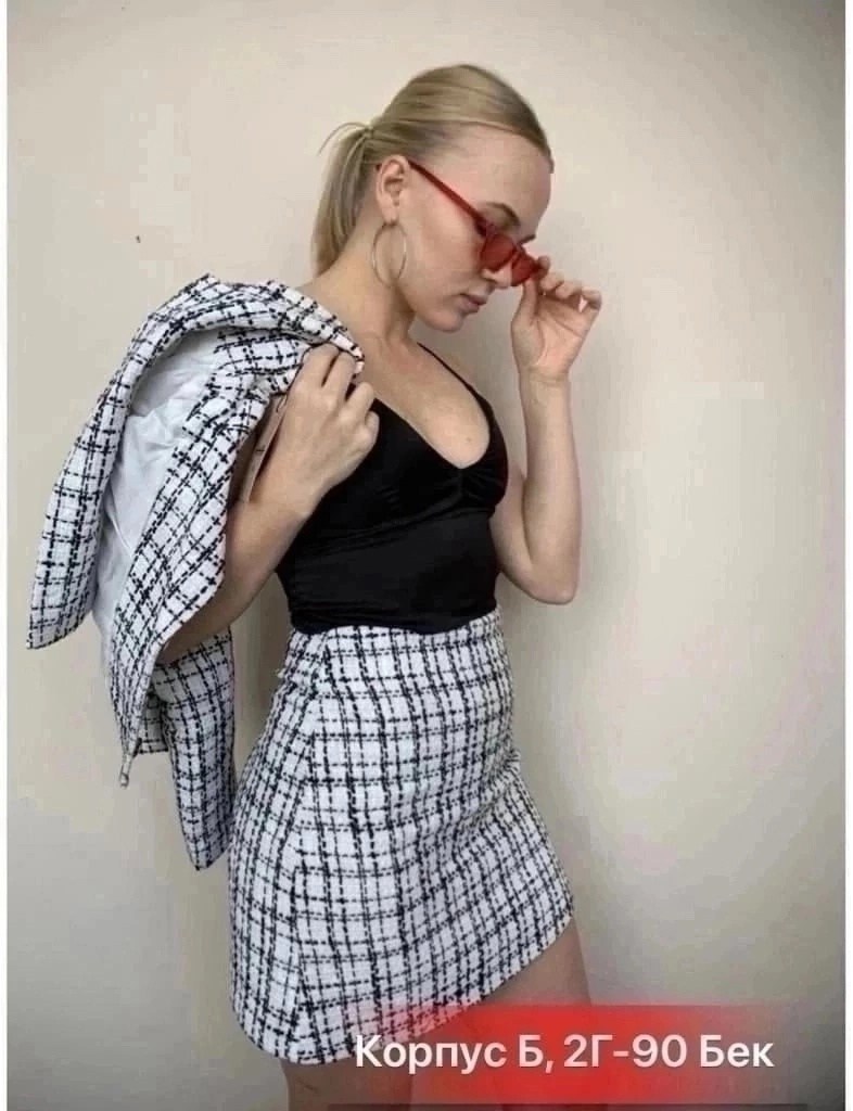 твидовый костюм голубой шанель,твидовый костюм с юбкой,костюм твидовый женский,твидовые костюмы,костюм пиджак и юбка из ткани ницца