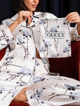 Костюм