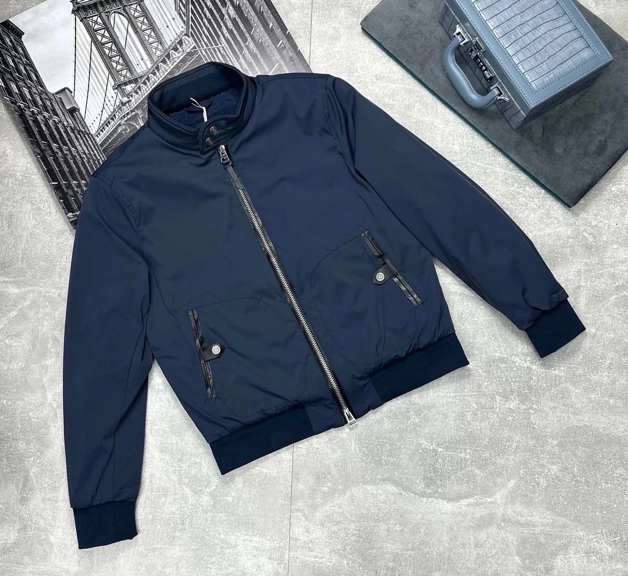 легкая куртка,мужская ветровка,куртка мужская,куртка,куртка бомбер