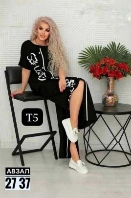 Костюм