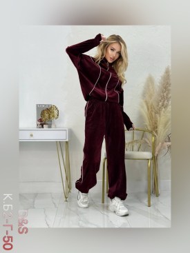 Костюм