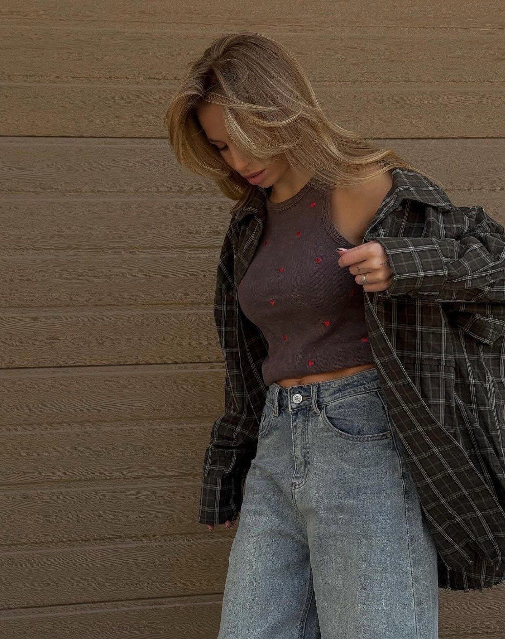 обувь,джинсы брюки,кроссовки женскиe,массивные кроссовки,широкие джинсы