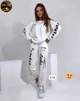 Костюм