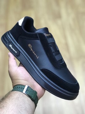 Кроссовки