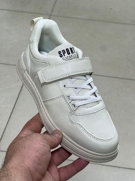 Кроссовки