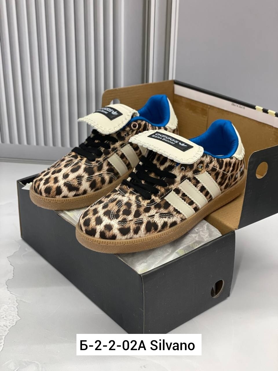 ,леопардовые адидас кроссовки,леопардовые адидас самба,женские кроссовки,одежда и