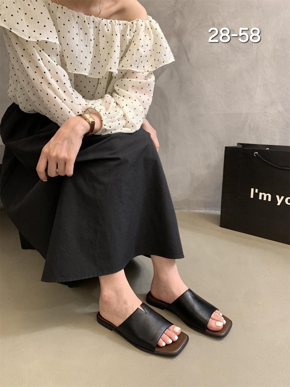 ,женские шлепанцы,модные шлепанцы,шлепки женские,модные тапочки