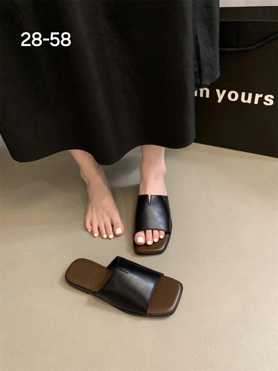 ,женские шлепанцы,модные шлепанцы,шлепки женские,модные тапочки