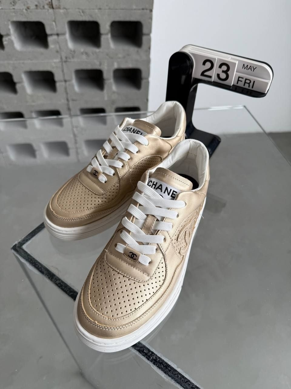 ,кроссовки женскиe,кроссовки женские белые,белые кроссовки,спортивная