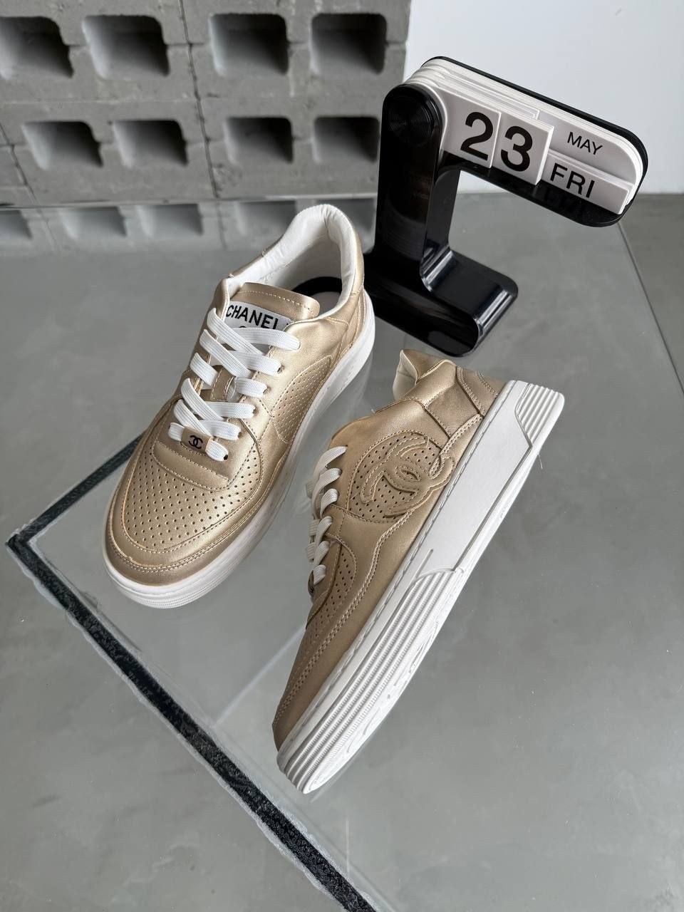 ,кроссовки женскиe,кроссовки женские белые,белые кроссовки,спортивная