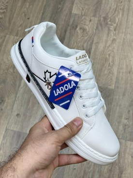 Кроссовки