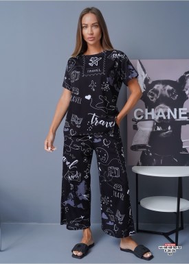 Костюм