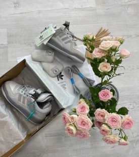Кроссовки