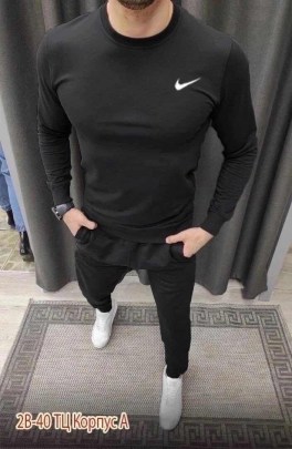 Костюм