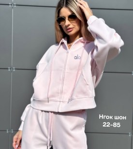Костюм